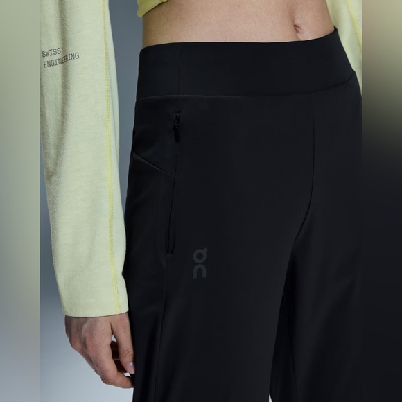 On Running - Black Lightweight Pants - Picture 2 of 7